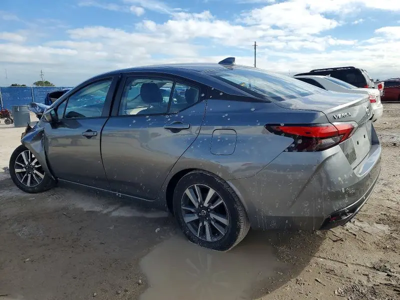 2021 NISSAN VERSA SV  