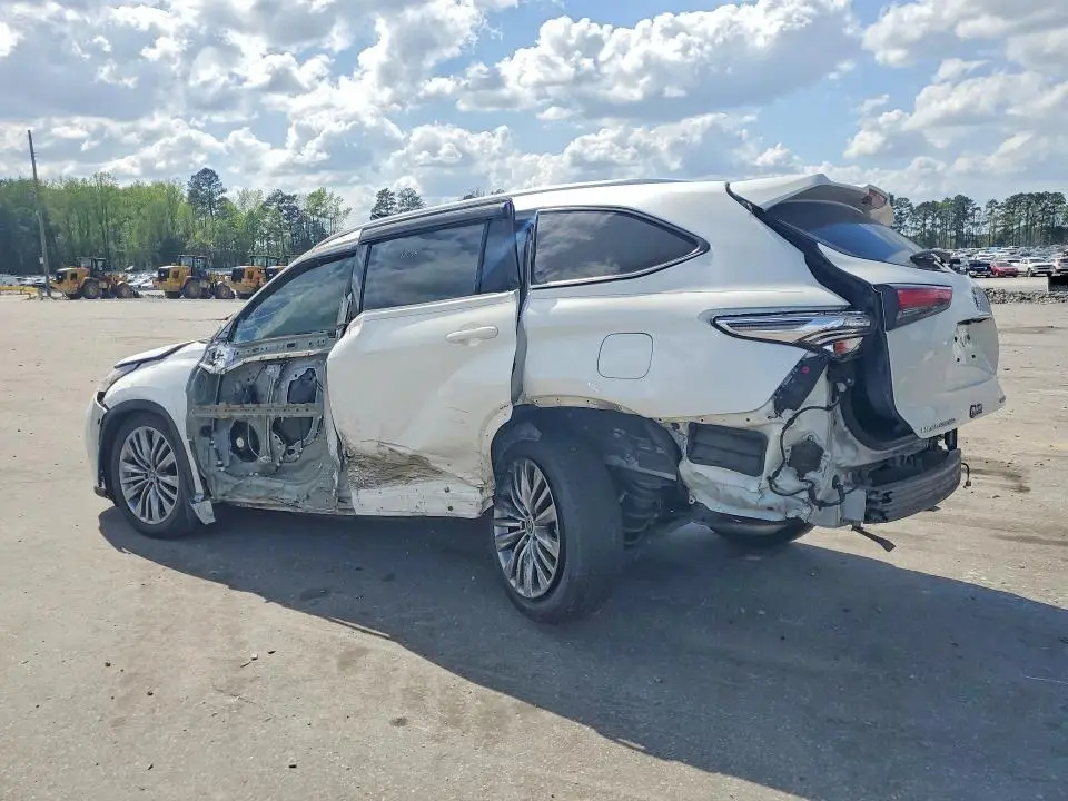2021 TOYOTA HIGHLANDER PLATINUM  