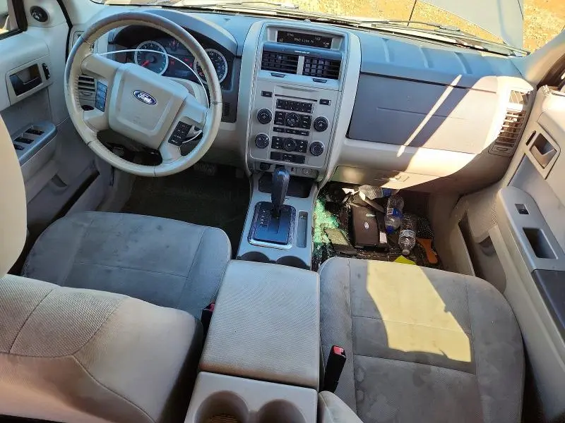 2010 FORD ESCAPE XLT  