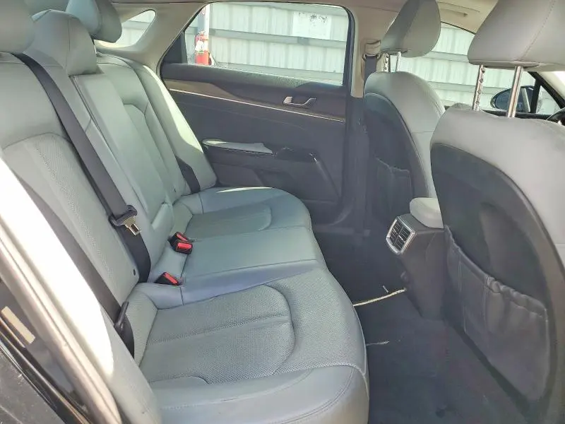 2023 KIA K5 EX  