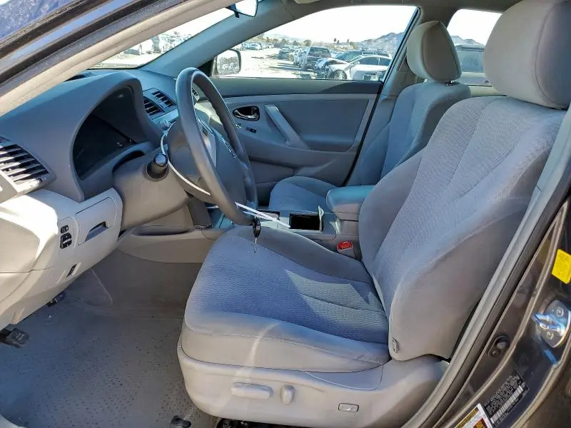 2011 TOYOTA CAMRY BASE  