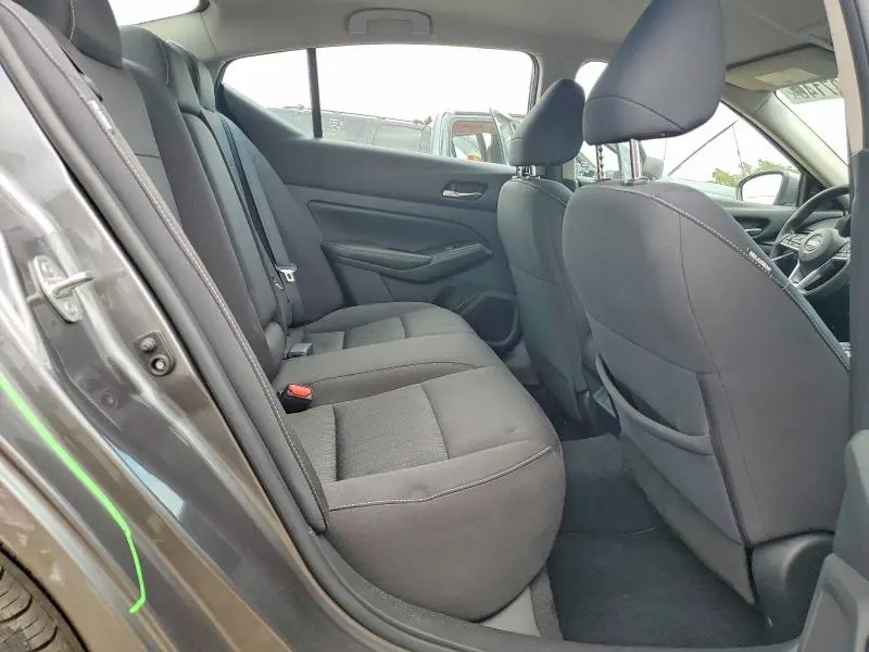 2022 NISSAN ALTIMA SV  