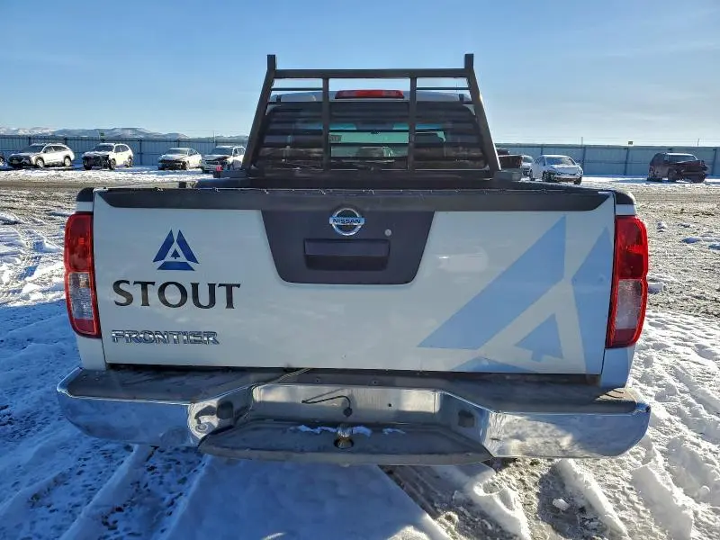 2014 NISSAN FRONTIER S  