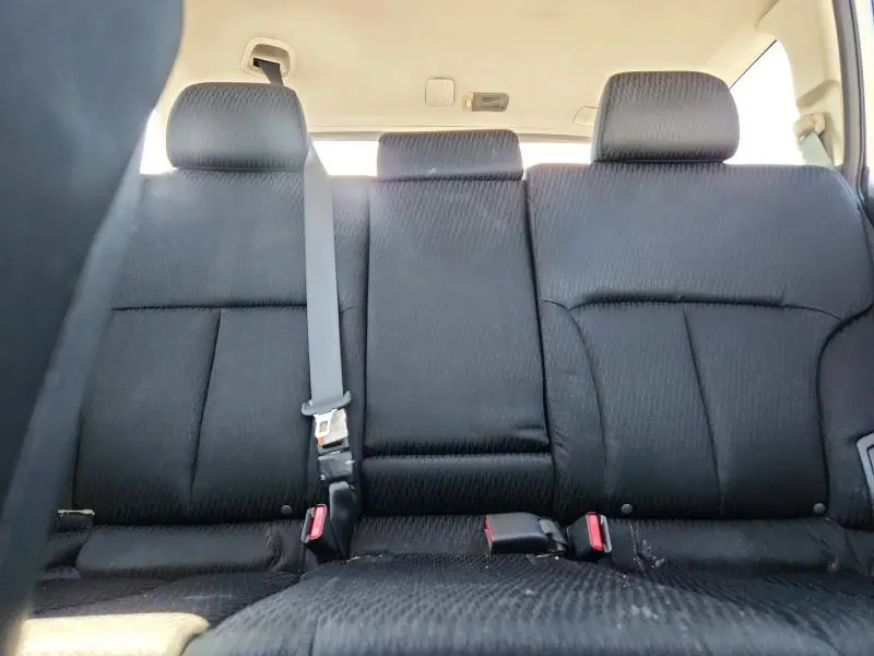2010 SUBARU OUTBACK 2.5I PREMIUM  