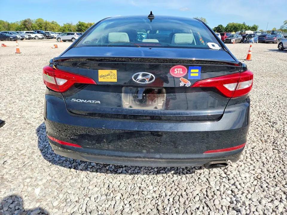 2017 HYUNDAI SONATA SE  