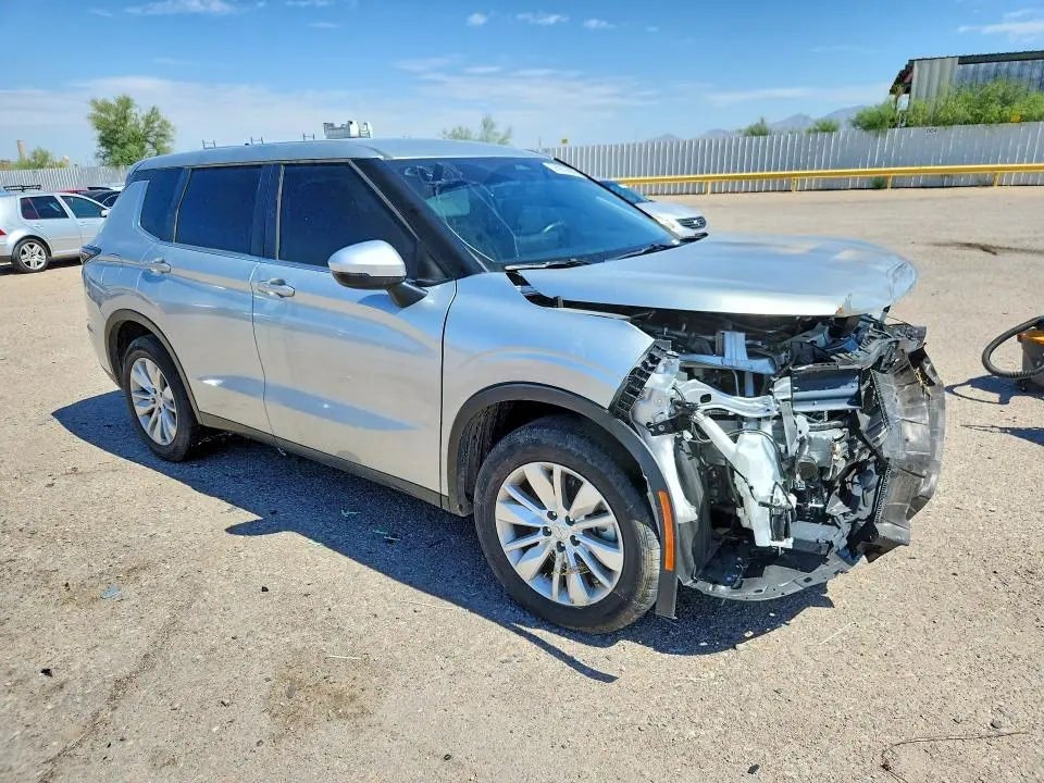 2025 MITSUBISHI OUTLANDER ES  