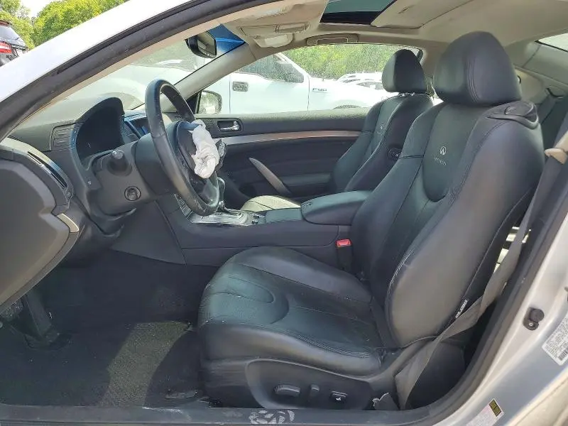 2010 INFINITI G37   