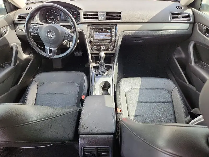 2014 VOLKSWAGEN PASSAT SE  