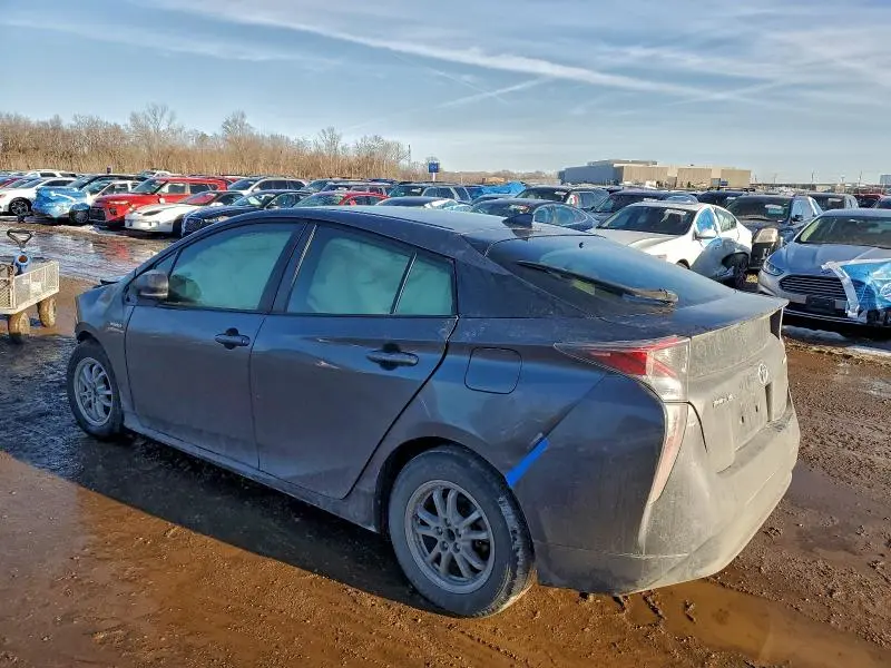 2016 TOYOTA PRIUS   