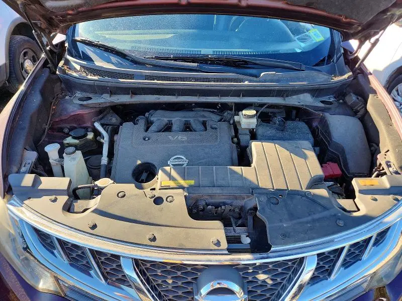 2013 NISSAN MURANO S  