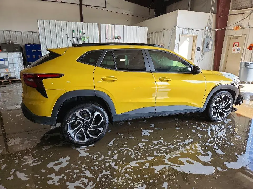 2025 CHEVROLET TRAX 2RS  