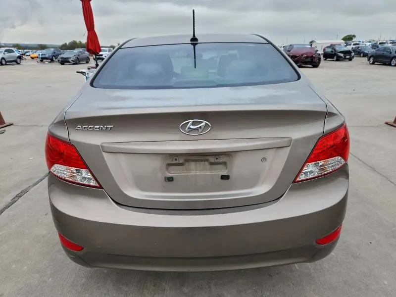 2013 HYUNDAI ACCENT GLS  