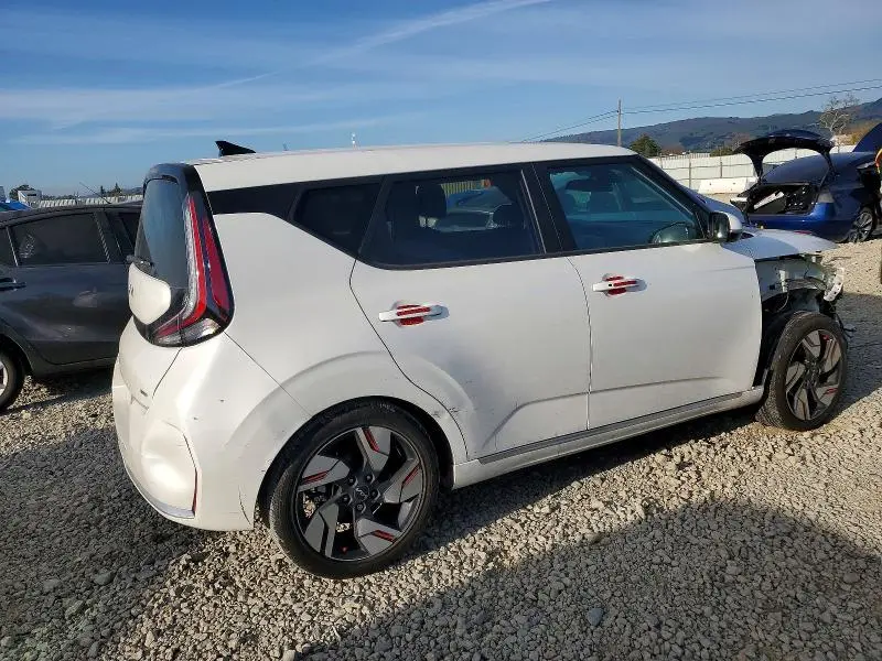 2023 KIA SOUL GT LINE  