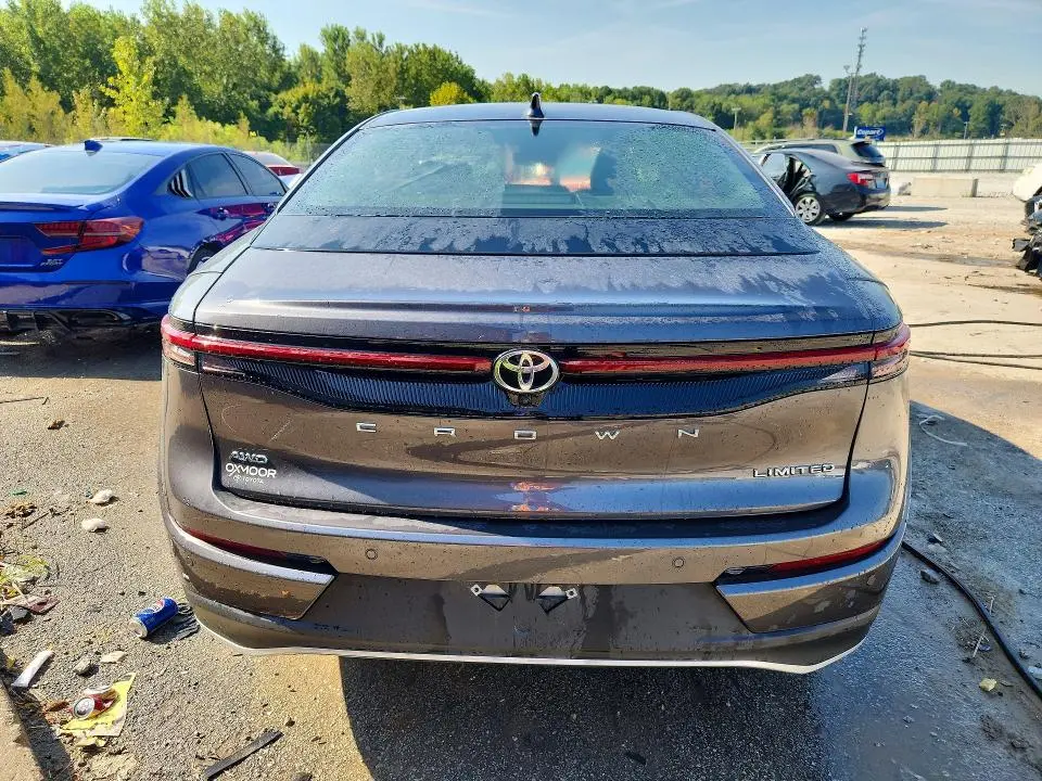 2023 TOYOTA CROWN LIMITED  