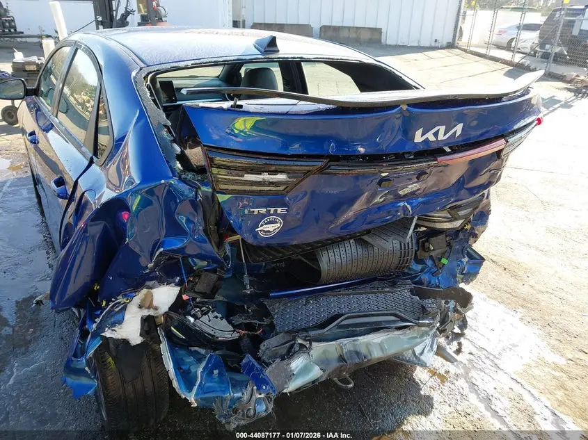 2024 KIA FORTE GT-LINE