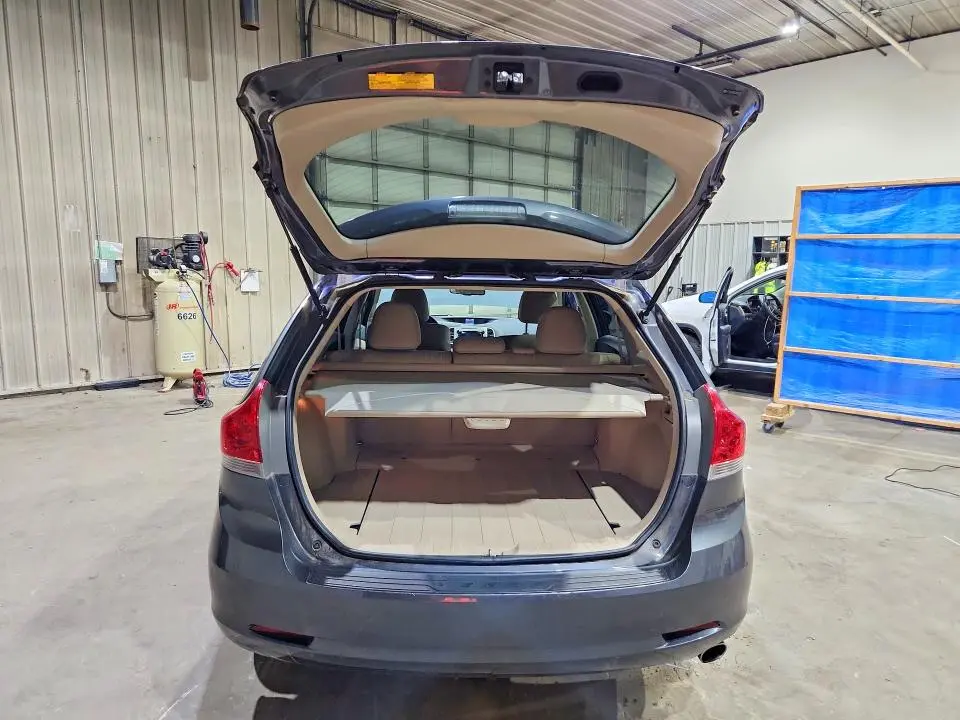2012 TOYOTA VENZA LE  