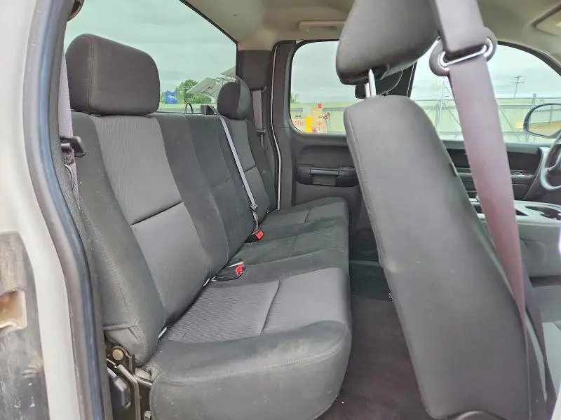 2011 CHEVROLET SILVERADO K1500 LS  