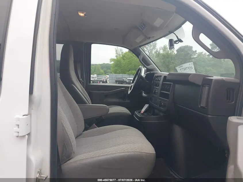 2017 CHEVROLET EXPRESS 3500 LT