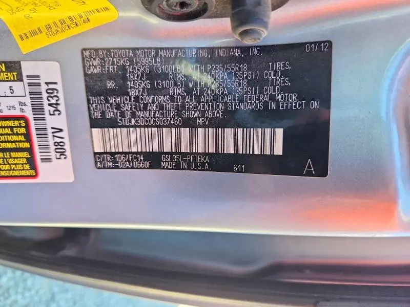 2012 TOYOTA SIENNA LE  