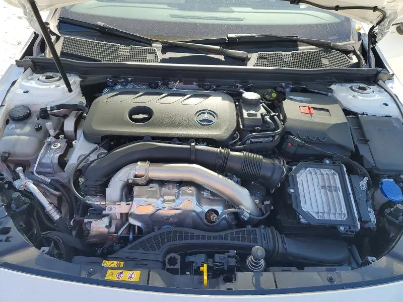 2025 MERCEDES-BENZ CLA 250  