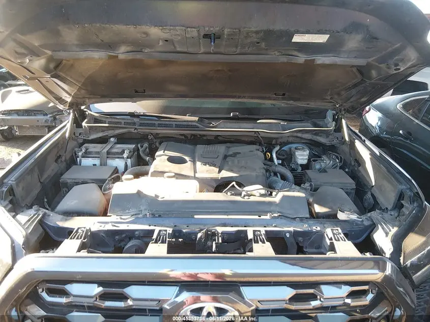 2022 TOYOTA TUNDRA PLATINUM
