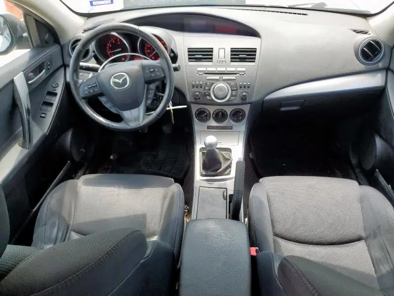 2010 MAZDA 3 S  