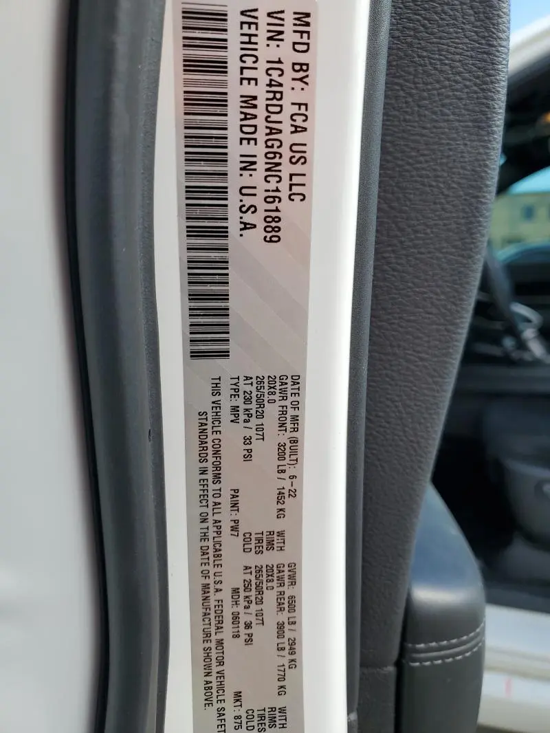 2022 DODGE DURANGO SXT  