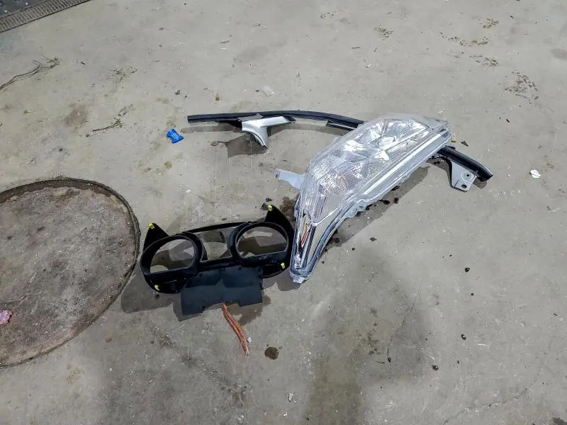 2011 TOYOTA HIGHLANDER LIMITED  