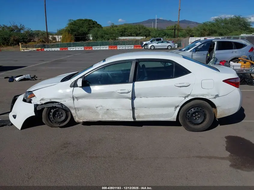 2017 TOYOTA COROLLA LE