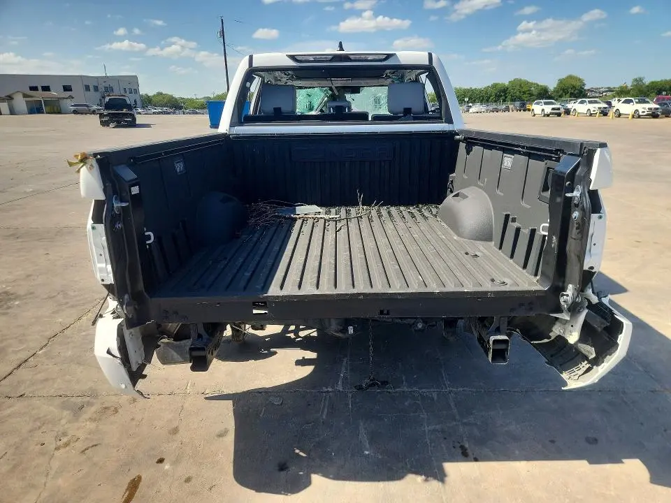 2025 TOYOTA TUNDRA CREWMAX LIMITED  
