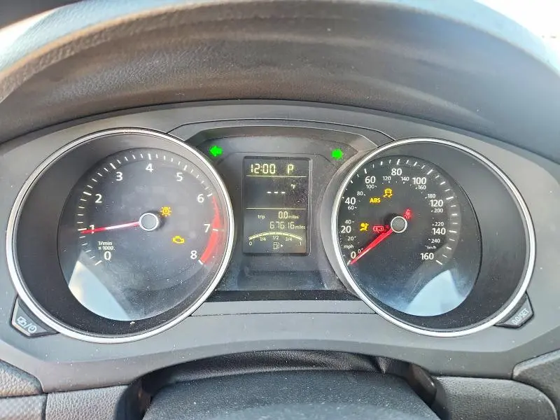 2015 VOLKSWAGEN JETTA BASE  