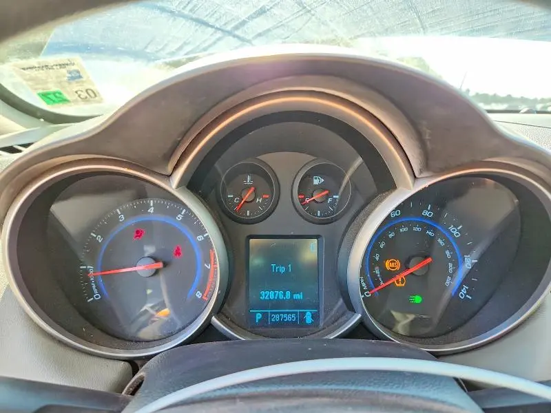 2011 CHEVROLET CRUZE LS  