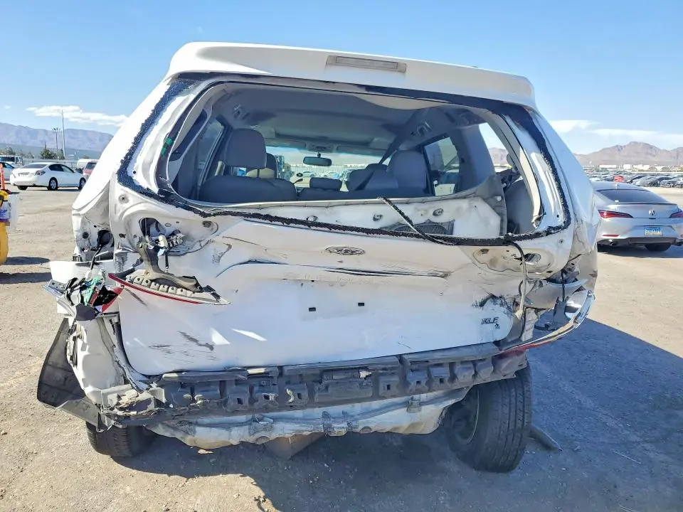 2011 TOYOTA SIENNA XLE 8-PASSENGER  