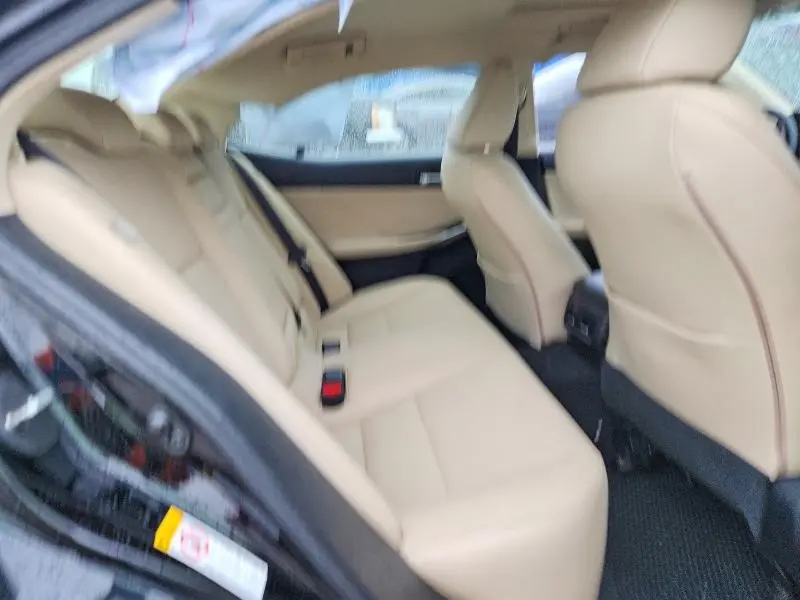 2016 LEXUS IS 200T  