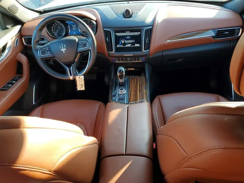 2017 MASERATI LEVANTE LUXURY  