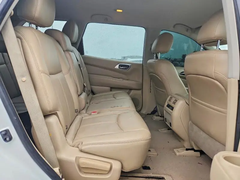 2014 NISSAN PATHFINDER SL  
