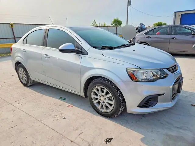 2017 CHEVROLET SONIC LT  