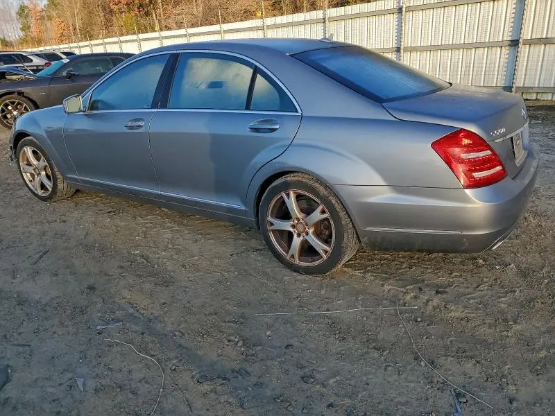 2013 MERCEDES-BENZ S 550  