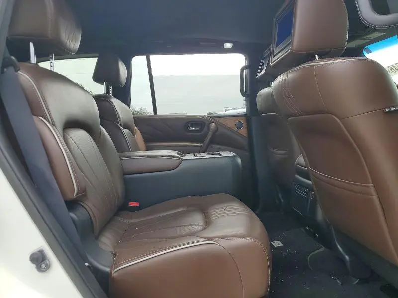 2015 INFINITI QX80 BASE  