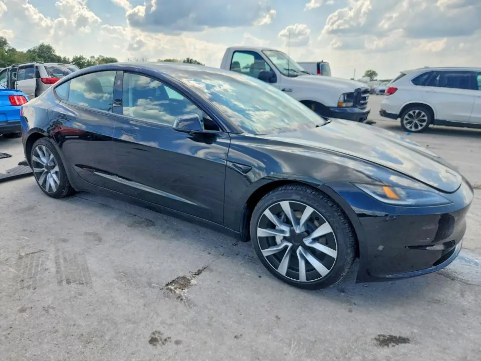 2026 TESLA MODEL 3   