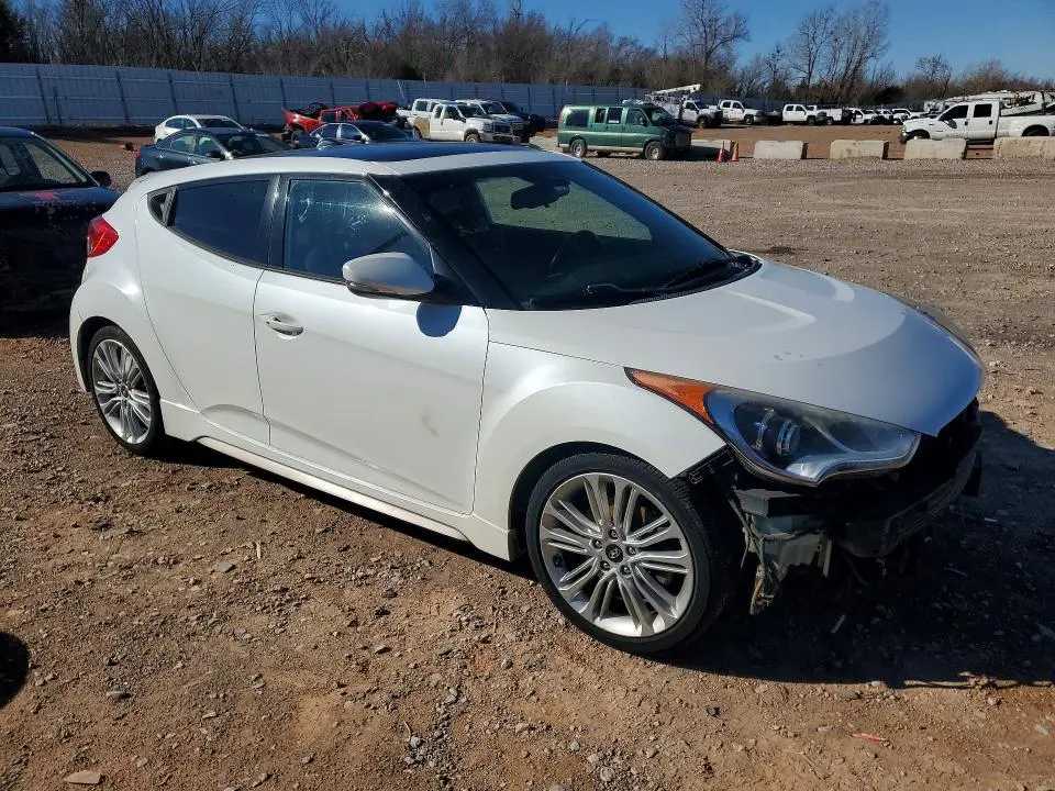 2016 HYUNDAI VELOSTER TURBO  