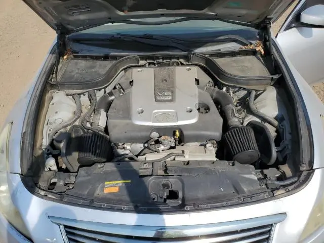 2011 INFINITI G37   