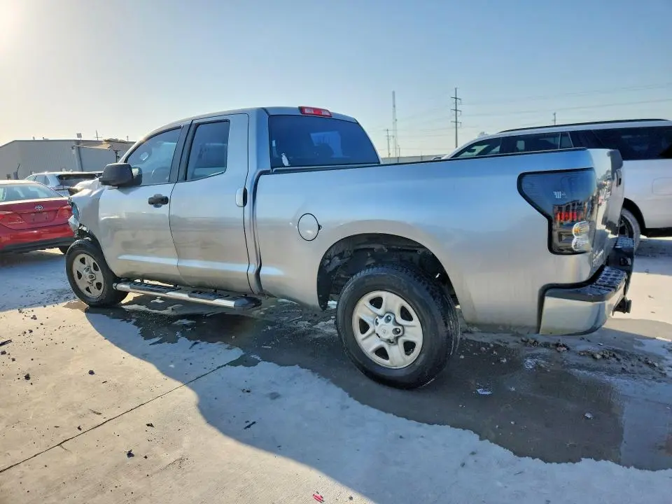 2011 TOYOTA TUNDRA DOUBLE CAB SR5  