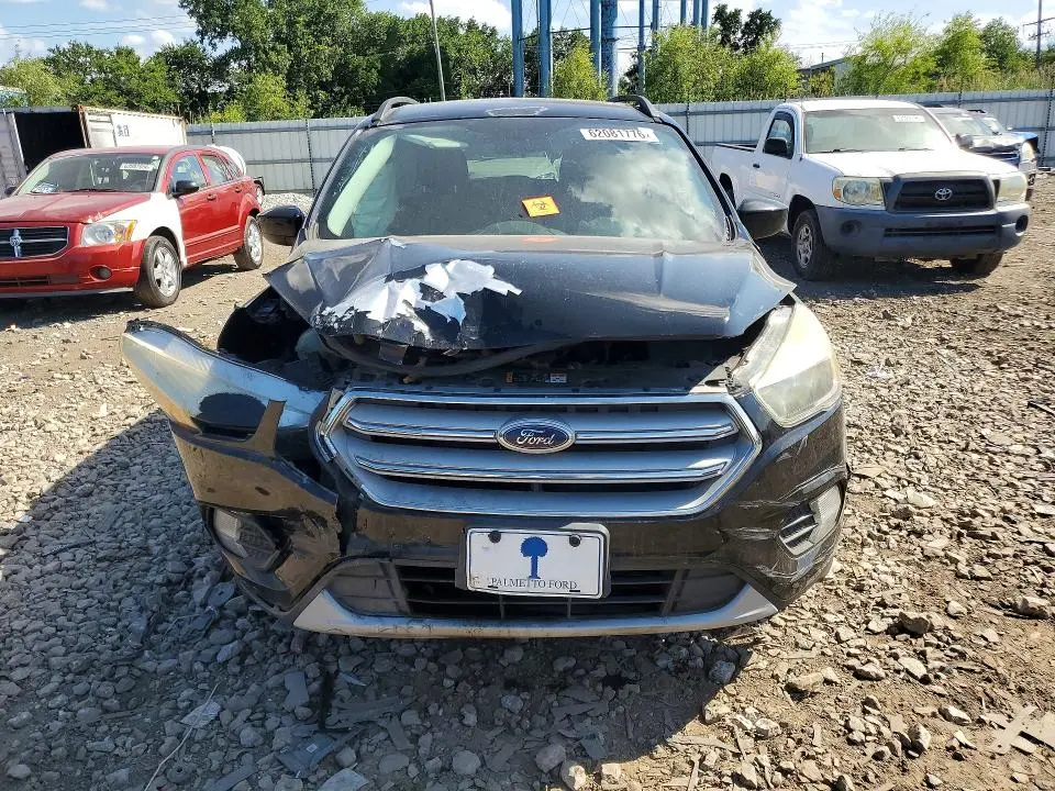 2018 FORD ESCAPE SE  