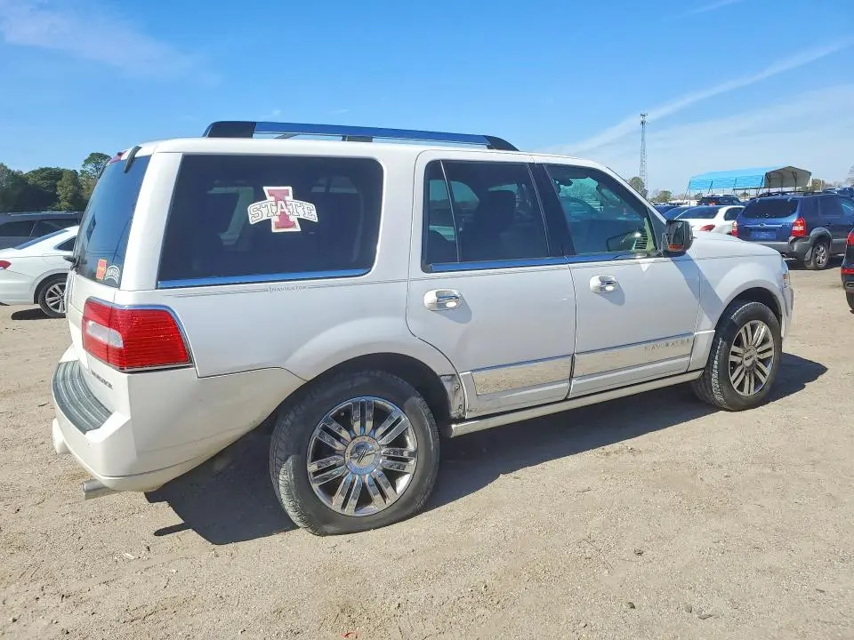 2010 LINCOLN NAVIGATOR   