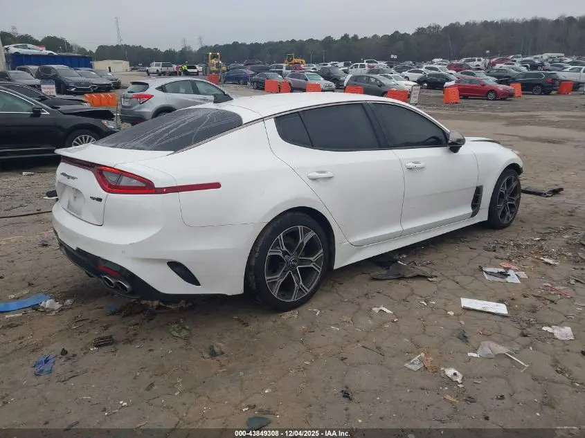 2020 KIA STINGER GT-LINE