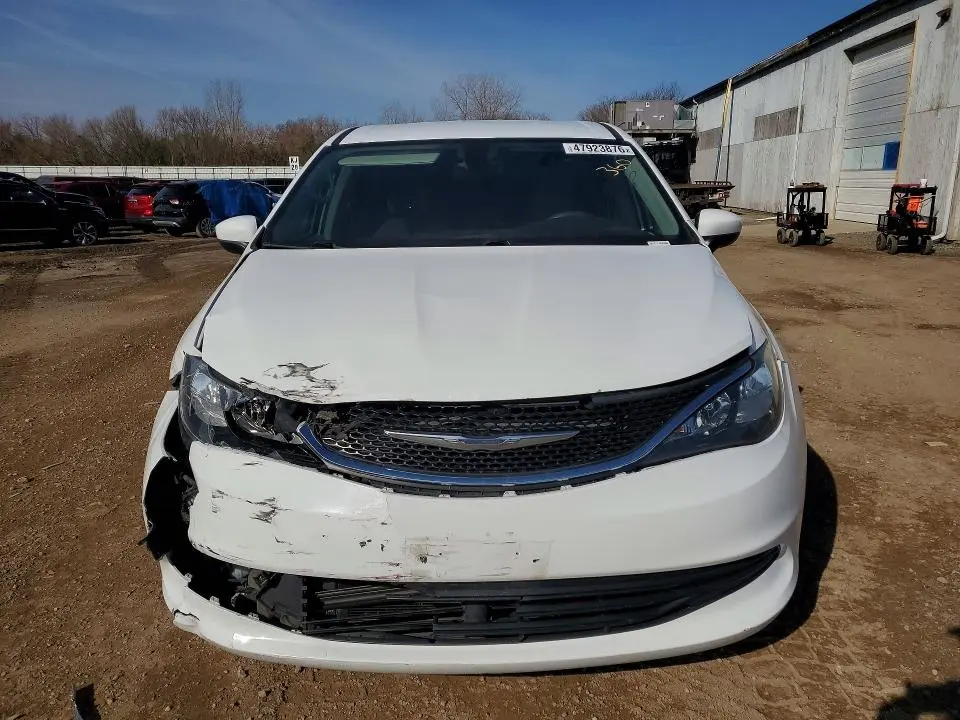 2017 CHRYSLER PACIFICA TOURING  
