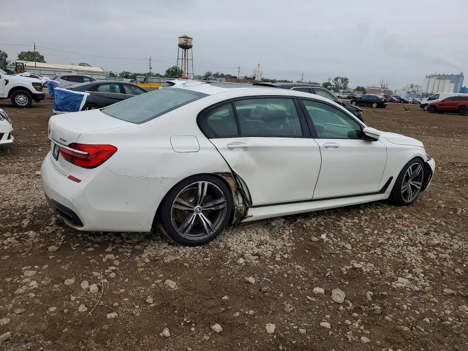 2018 BMW 750 XI  
