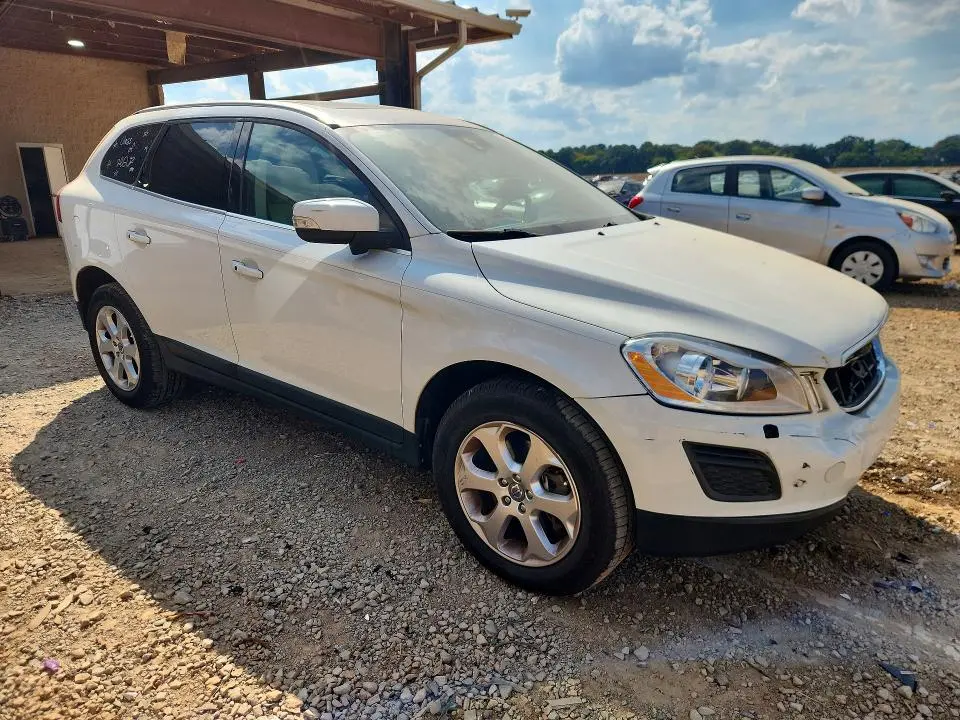 2013 VOLVO XC60 3.2  
