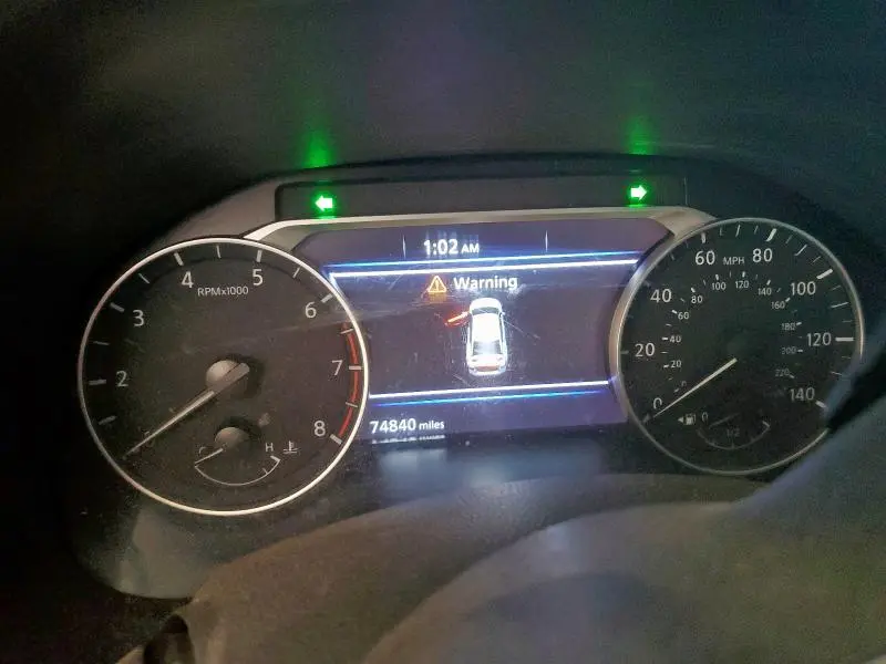 2024 NISSAN ALTIMA SR  